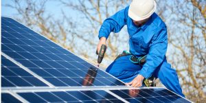 Installation Maintenance Panneaux Solaires Photovoltaïques à Courjeonnet